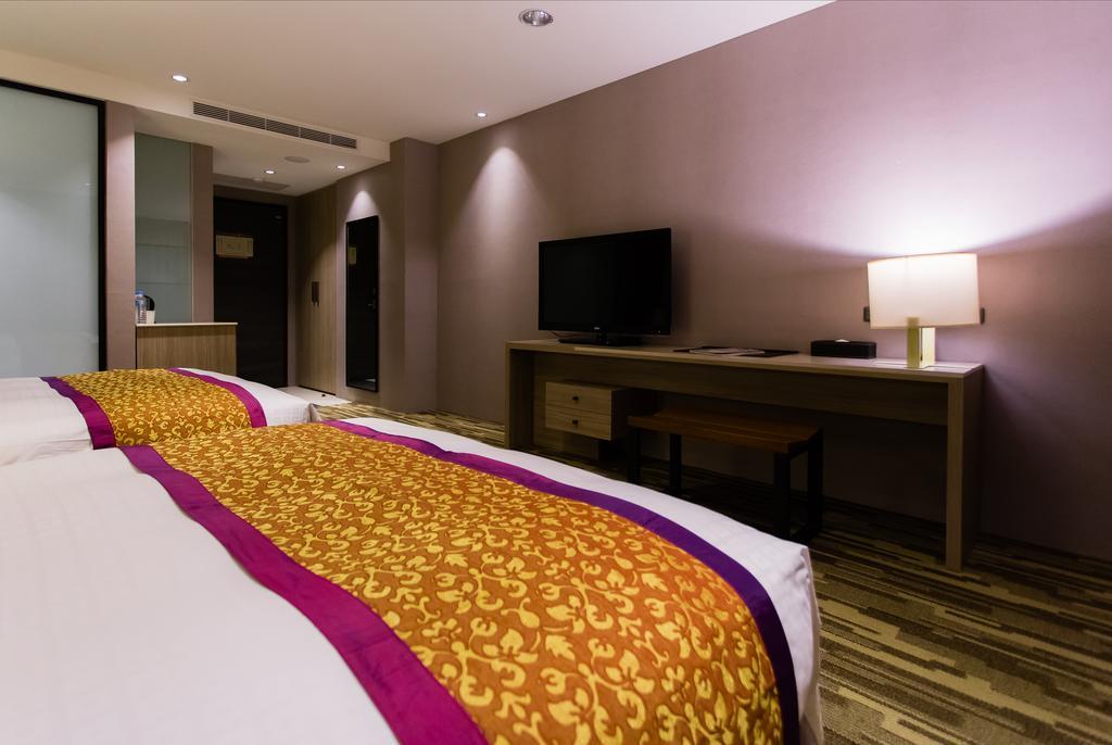 Chiayi Oriental Pearl International Hotel Fanlu Szoba fotó