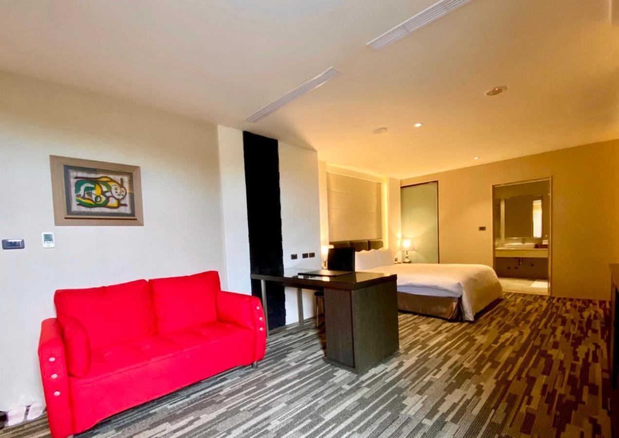 Chiayi Oriental Pearl International Hotel Fanlu Kültér fotó